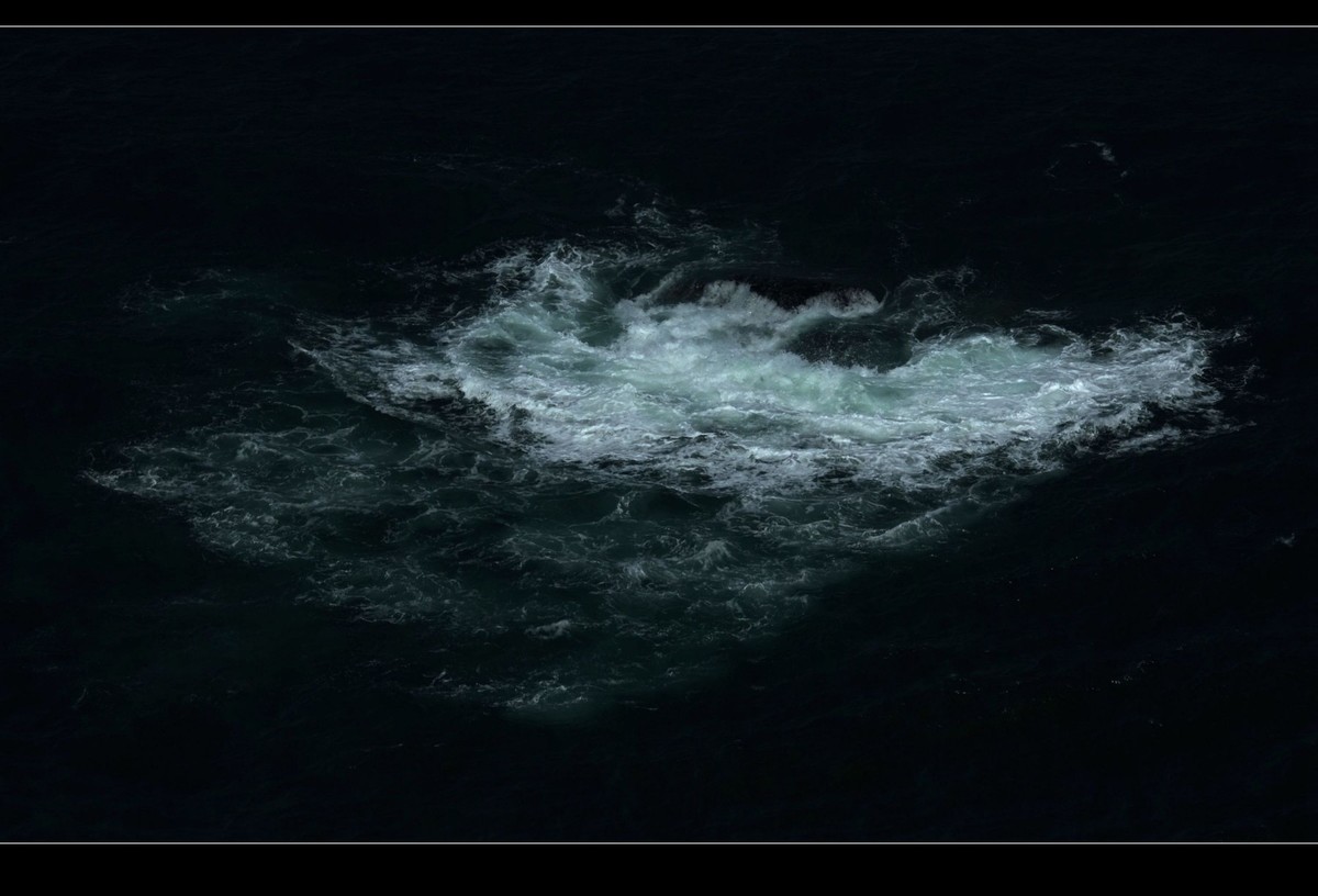 "宁为玉碎"的大西洋海浪.
