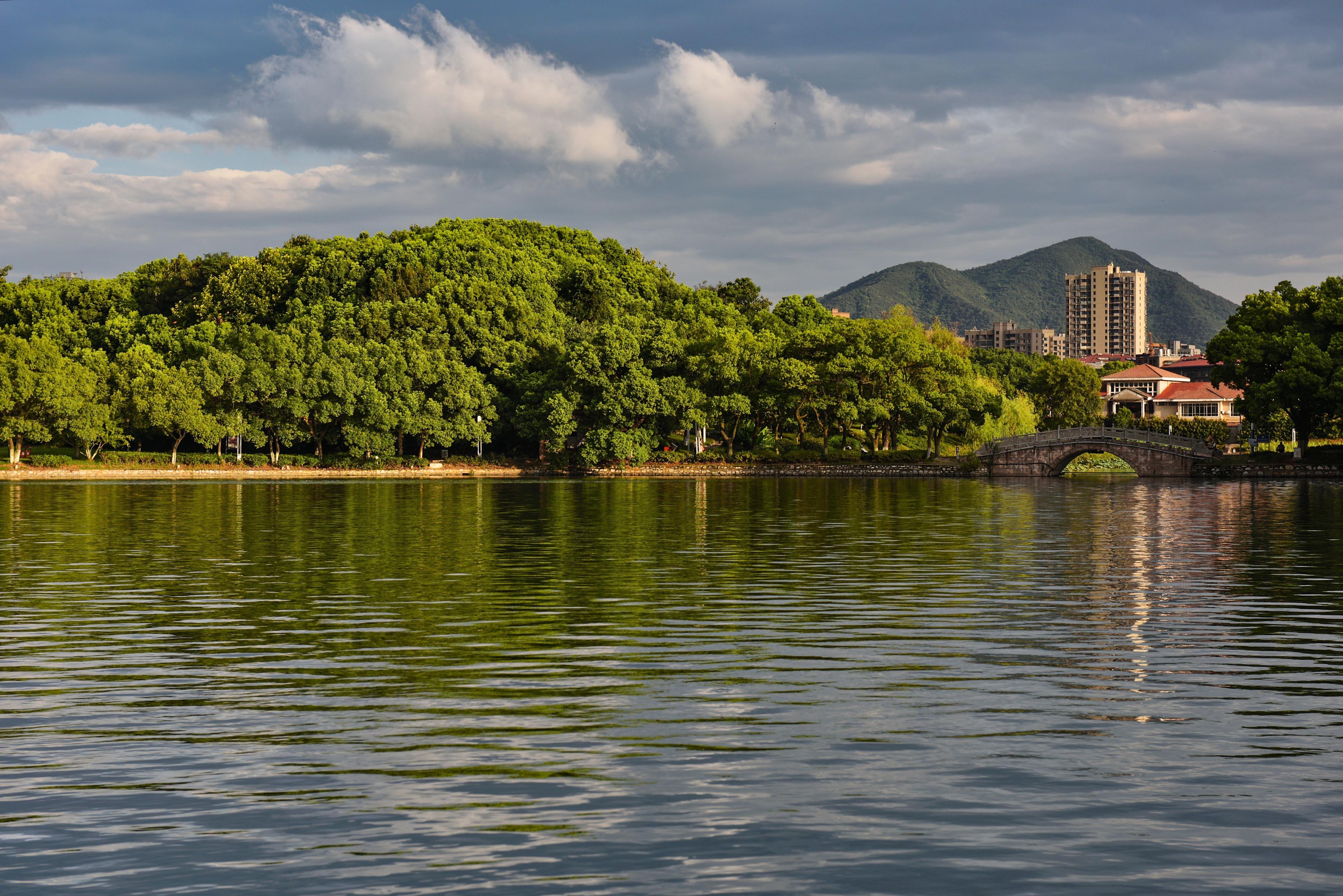 铜陵天井湖公园