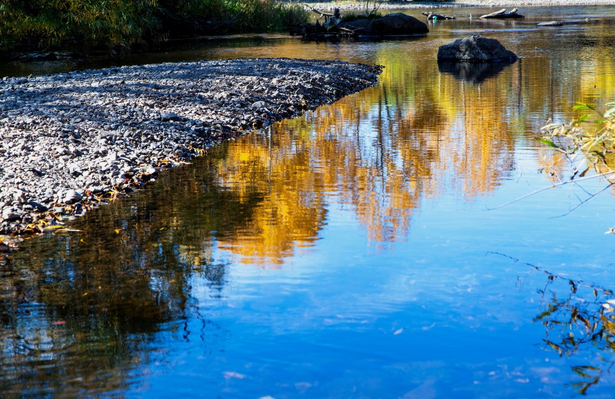 彩色莫尔道嘎河