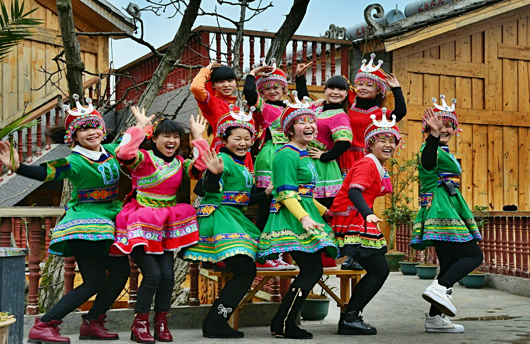 调皮的仡佬族女孩