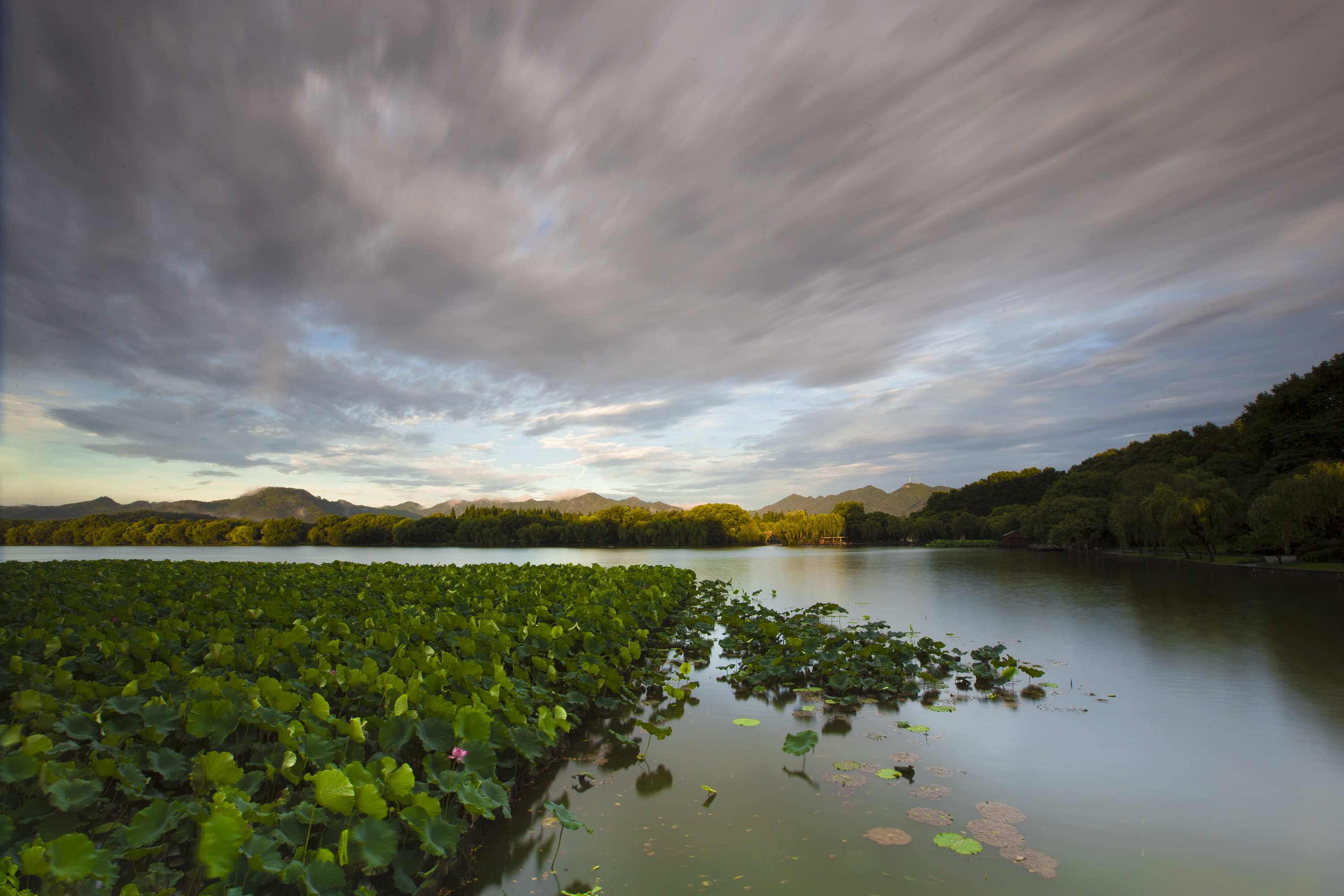 西湖上空的云