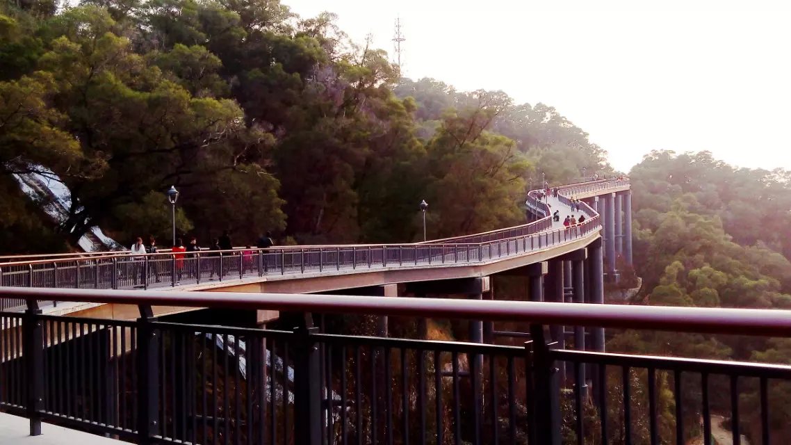 福州金雞山公園覽城棧道