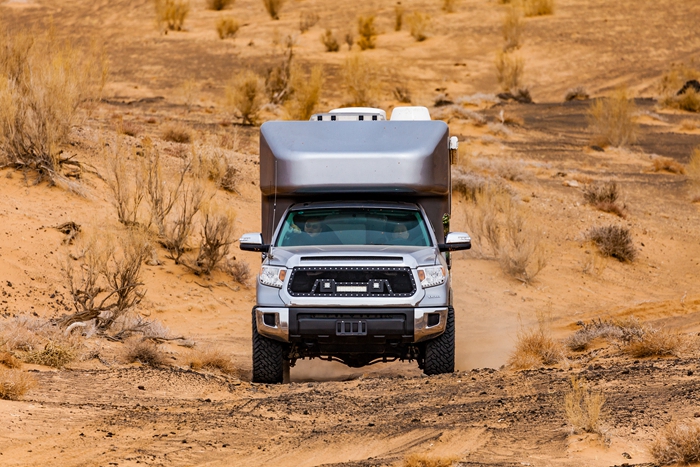 c型越野房车,让你爱上这酷酷的感觉!